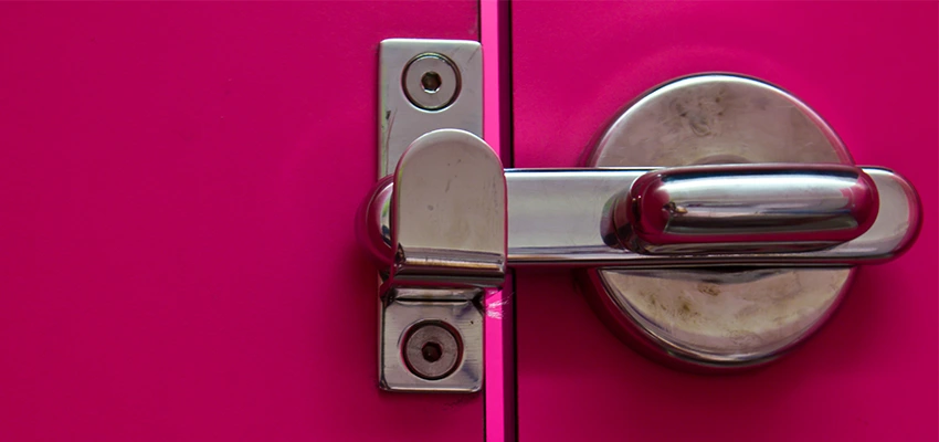 Childproof Gate Lock in Crystal Lake, Illinois